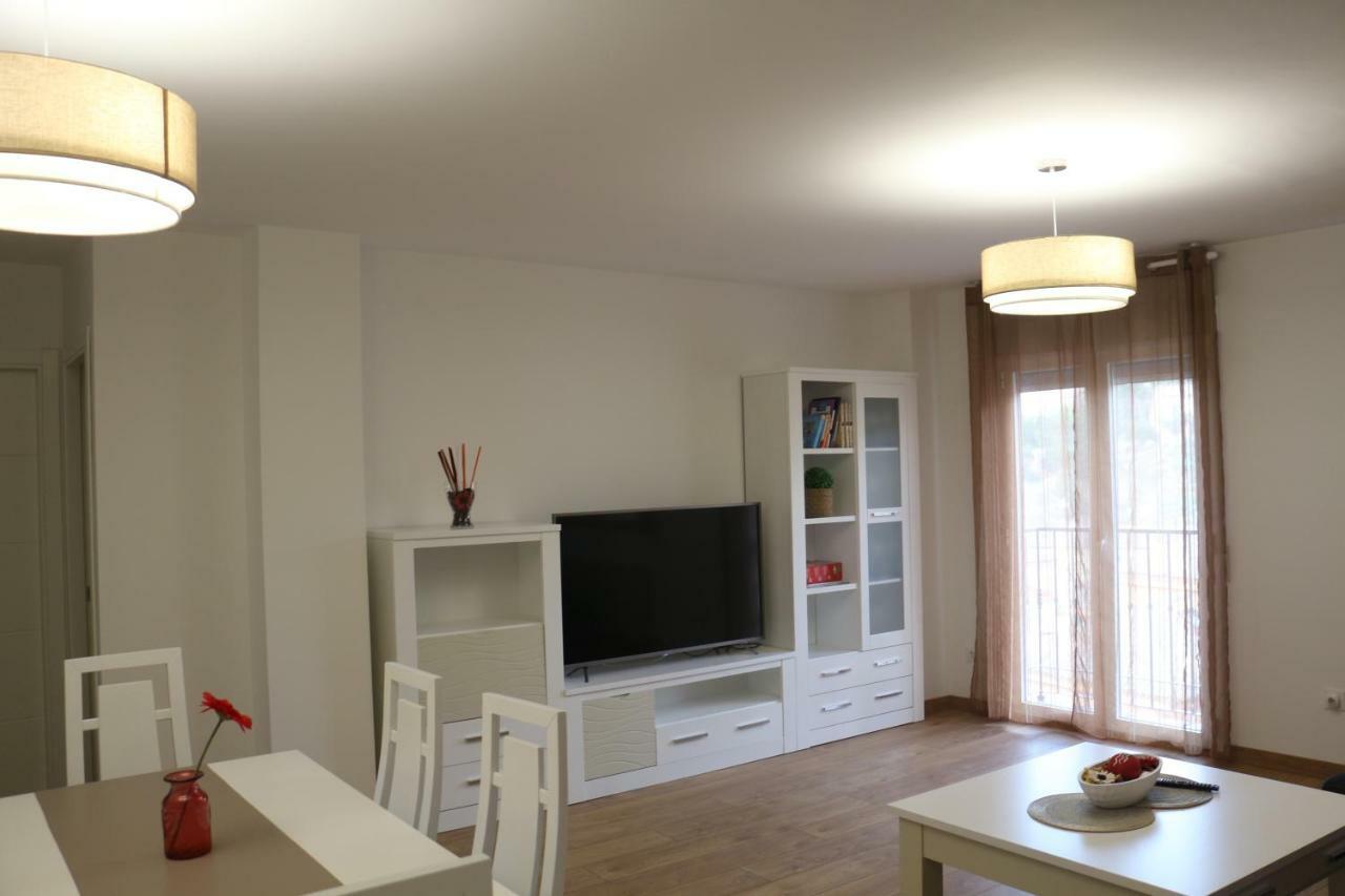 Apartamentos Homelife Roca Tarpeya Толедо Екстер'єр фото